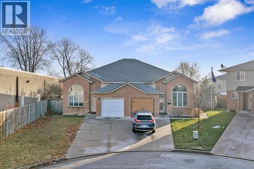 9759 MELVILLE DRIVE  Windsor, ON N8R 1B4