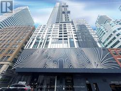 613 - 87 PETER STREET  Toronto, ON M5V 2G4