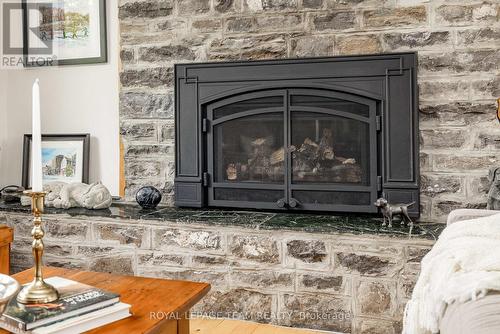 437 County  23 Road, Merrickville-Wolford, ON - Indoor Photo Showing Living Room With Fireplace