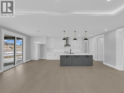 1944 Sannita, Ruthven, ON - Indoor Photo Showing Other Room