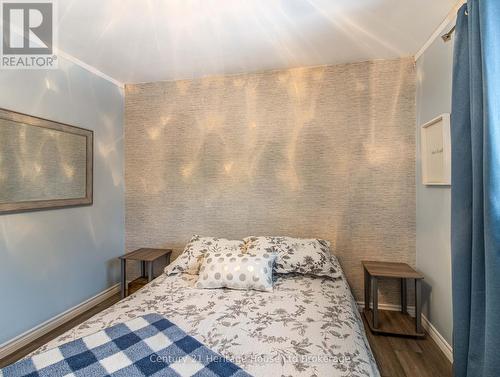 1064 Sovereign Road, Woodstock (Woodstock - North), ON - Indoor Photo Showing Bedroom