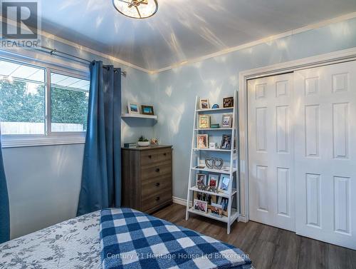 1064 Sovereign Road, Woodstock (Woodstock - North), ON - Indoor Photo Showing Bedroom