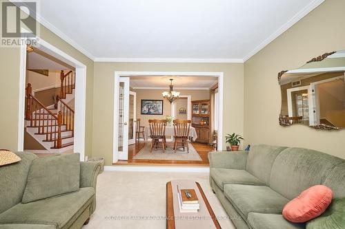28 Dixon Crescent, Welland (N. Welland), ON - Indoor Photo Showing Living Room