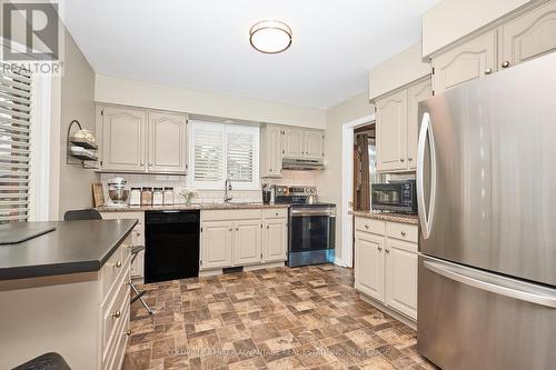 28 Dixon Crescent, Welland (N. Welland), ON - Indoor Photo Showing Kitchen