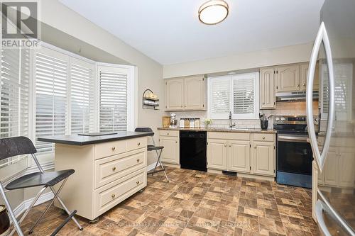 28 Dixon Crescent, Welland (N. Welland), ON - Indoor Photo Showing Kitchen With Double Sink