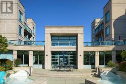 222 - 35 BOARDWALK DRIVE  Toronto, ON M4L 3Y8