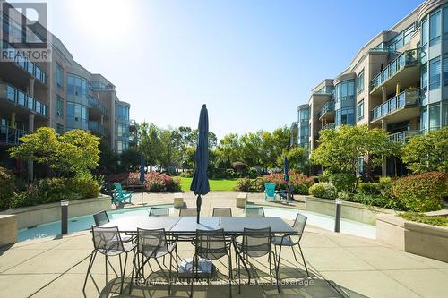 Building Courtyard - 222 - 35 Boardwalk Drive, Toronto, ON - Outdoor