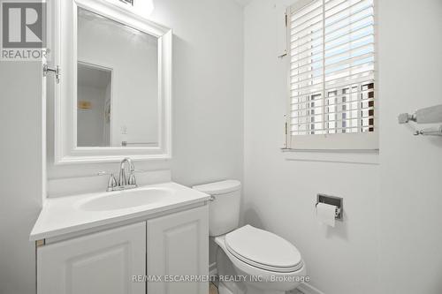 24 - 25 Gosford Boulevard, Toronto, ON - Indoor Photo Showing Bathroom