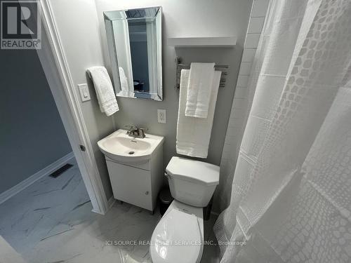 200 Cantin Street, Ottawa, ON - Indoor Photo Showing Bathroom