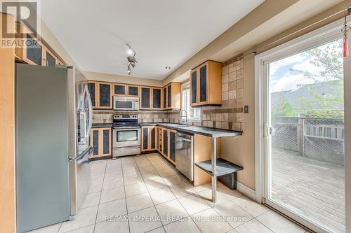25 - 7 Southside Place, Hamilton, ON - Indoor Photo Showing Kitchen