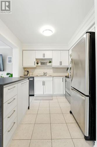 247 Fall Fair Way, Hamilton, ON - Indoor Photo Showing Kitchen