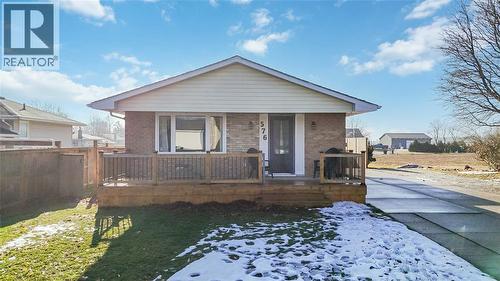 576 FRONT STREET  Plympton-Wyoming, ON N0N 1T0