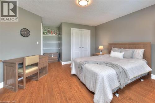 363 Golf Course Road, Conestogo, ON - Indoor Photo Showing Bedroom