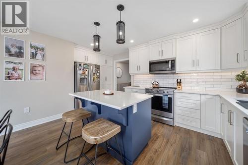 4482 Derby Street, Petrolia, ON - Indoor Photo Showing Kitchen With Upgraded Kitchen