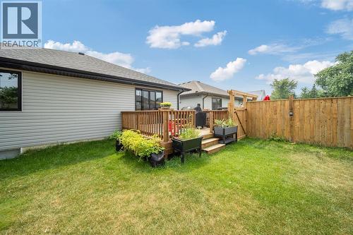 4482 Derby Street, Petrolia, ON - Outdoor