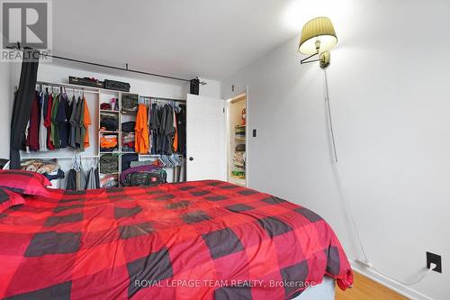 1807 Meadowbrook Road, Ottawa, ON - Indoor Photo Showing Bedroom