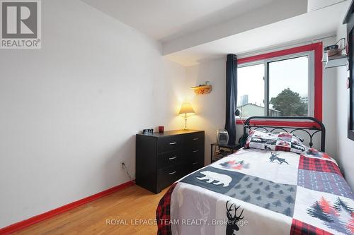 1807 Meadowbrook Road, Ottawa, ON - Indoor Photo Showing Bedroom