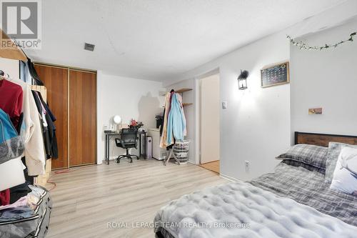 1807 Meadowbrook Road, Ottawa, ON - Indoor Photo Showing Bedroom
