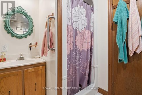3 Borden Avenue, Port Colborne (Main Street), ON - Indoor Photo Showing Bathroom
