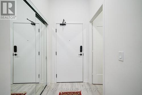 1723 - 70 Princess Street, Toronto, ON - Indoor Photo Showing Other Room