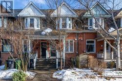 589 LOGAN AVENUE  Toronto, ON M4K 3B9