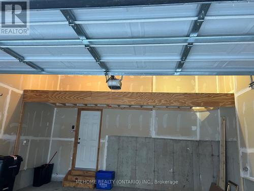 201 Spring Garden Drive, Waterloo, ON - Indoor Photo Showing Garage