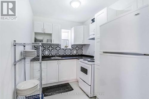 881 Lakeshore Road E, Mississauga, ON 