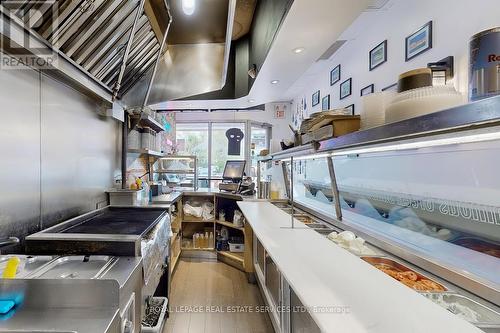 2184 Bloor Street W, Toronto, ON 