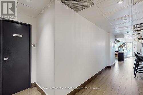 2184 Bloor Street W, Toronto, ON 