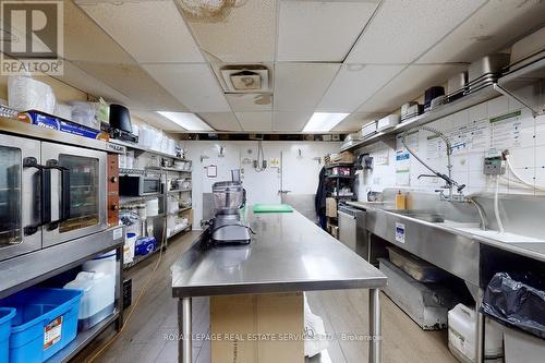 2184 Bloor Street W, Toronto, ON 