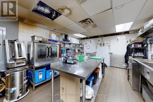 2184 Bloor Street W, Toronto, ON 