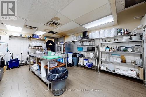 2184 Bloor Street W, Toronto, ON 