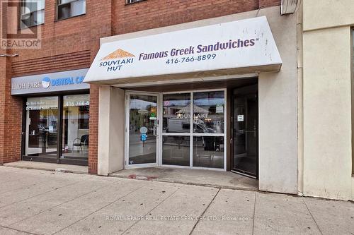 2184 Bloor Street W, Toronto, ON 
