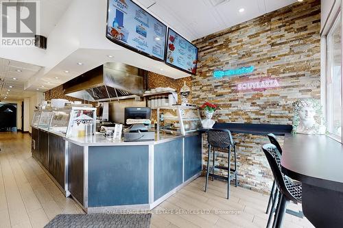 2184 Bloor Street W, Toronto, ON 