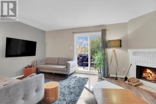 36 Greenboro Crescent, Ottawa, ON - Indoor Photo Showing Living Room With Fireplace