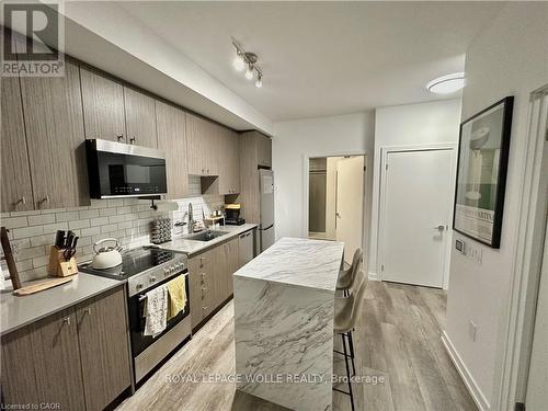1114 - 15 Wellington Street S, Kitchener, ON - Indoor Photo Showing Kitchen With Upgraded Kitchen