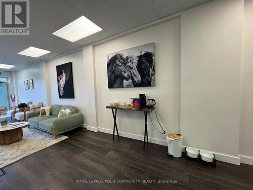 724 Lakeshore Road E, Mississauga, ON 