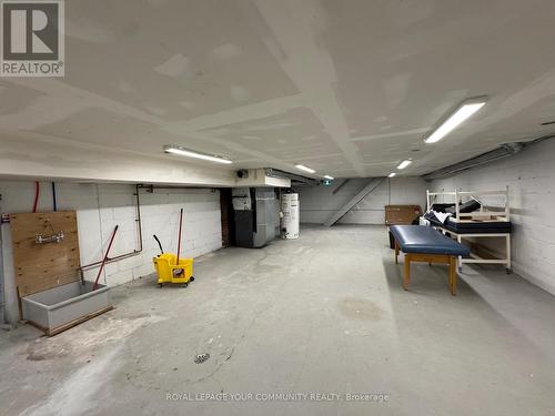 724 Lakeshore Road E, Mississauga, ON 