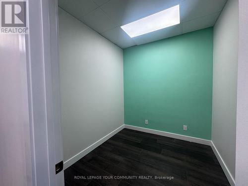 724 Lakeshore Road E, Mississauga, ON 