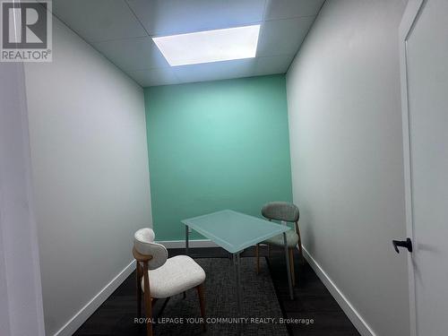 724 Lakeshore Road E, Mississauga, ON 