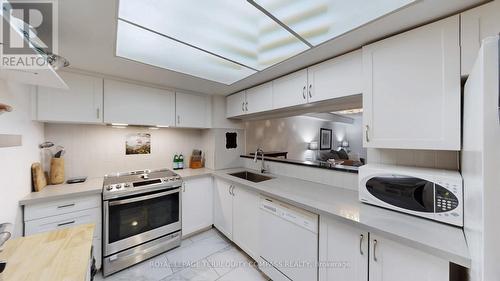 208 - 1155 Bough Beeches Boulevard, Mississauga, ON - Indoor Photo Showing Kitchen