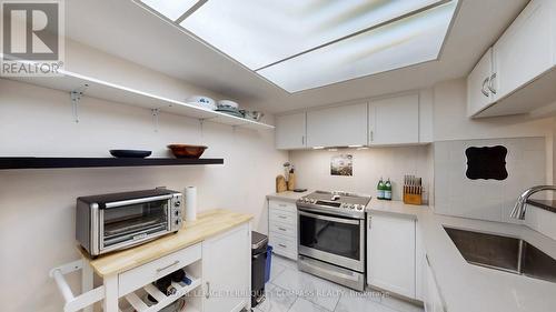 208 - 1155 Bough Beeches Boulevard, Mississauga, ON - Indoor Photo Showing Kitchen