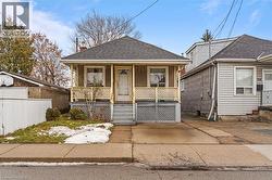 22 AGNES Street  Hamilton, ON L8H 4H2