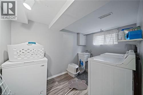 22 Agnes Street, Hamilton, ON - Indoor Photo Showing Laundry Room
