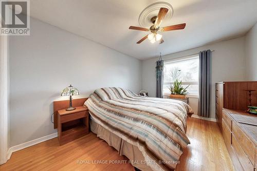 1435 Strathy Avenue, Mississauga, ON - Indoor Photo Showing Bedroom