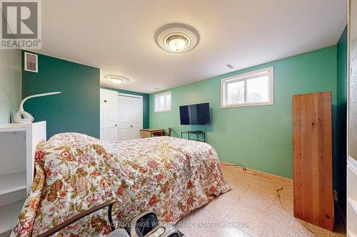 1435 Strathy Avenue, Mississauga, ON - Indoor Photo Showing Bedroom