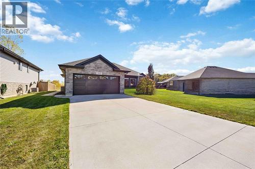 565 Spokane Boulevard, St Clair, ON - Outdoor