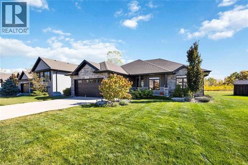 565 Spokane Boulevard, St Clair, ON - Outdoor With Facade