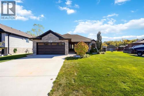 565 Spokane Boulevard, St Clair, ON - Outdoor