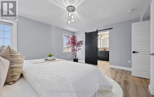 3421 Eternity Way, Oakville, ON - Indoor Photo Showing Bedroom